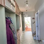 Large Double With A Private Bathroom In A Quiet Neighbourhood Quarto em Acomodações Particulares *