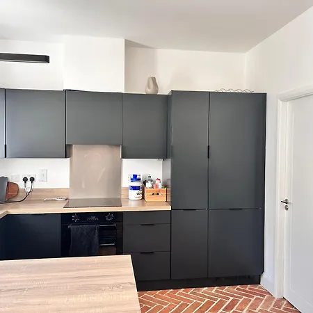 Quarto em Acomodações Particulares Large Double With A Private Bathroom In A Quiet Neighbourhood Dublin