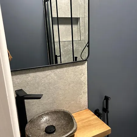 Quarto em Acomodações Particulares Large Double With A Private Bathroom In A Quiet Neighbourhood Dublin