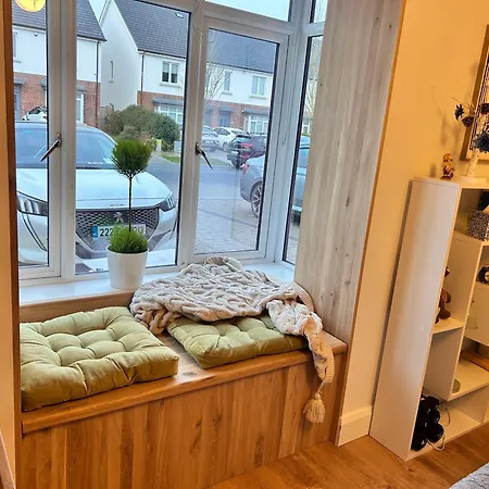 Large Double With A Private Bathroom In A Quiet Neighbourhood * Dublin