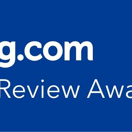 Large Double With A Private Bathroom In A Quiet Neighbourhood * Dublin