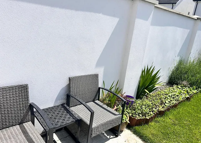 Large Double With A Private Bathroom In A Quiet Neighbourhood Privat bolig Dublin