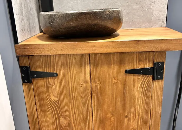 ホームステイ Large Double With A Private Bathroom In A Quiet Neighbourhood