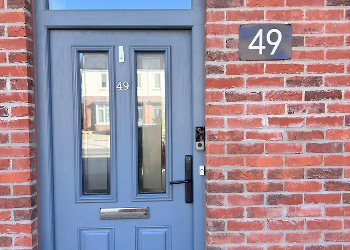 Homestay Large Double With A Private Bathroom In A Quiet Neighbourhood Dublin