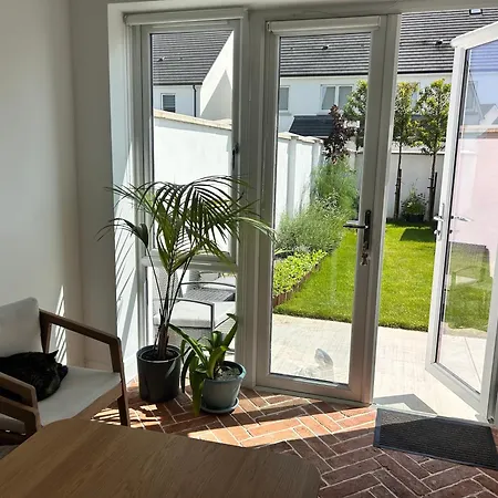 Homestay szállás Large Double With A Private Bathroom In A Quiet Neighbourhood Dublin